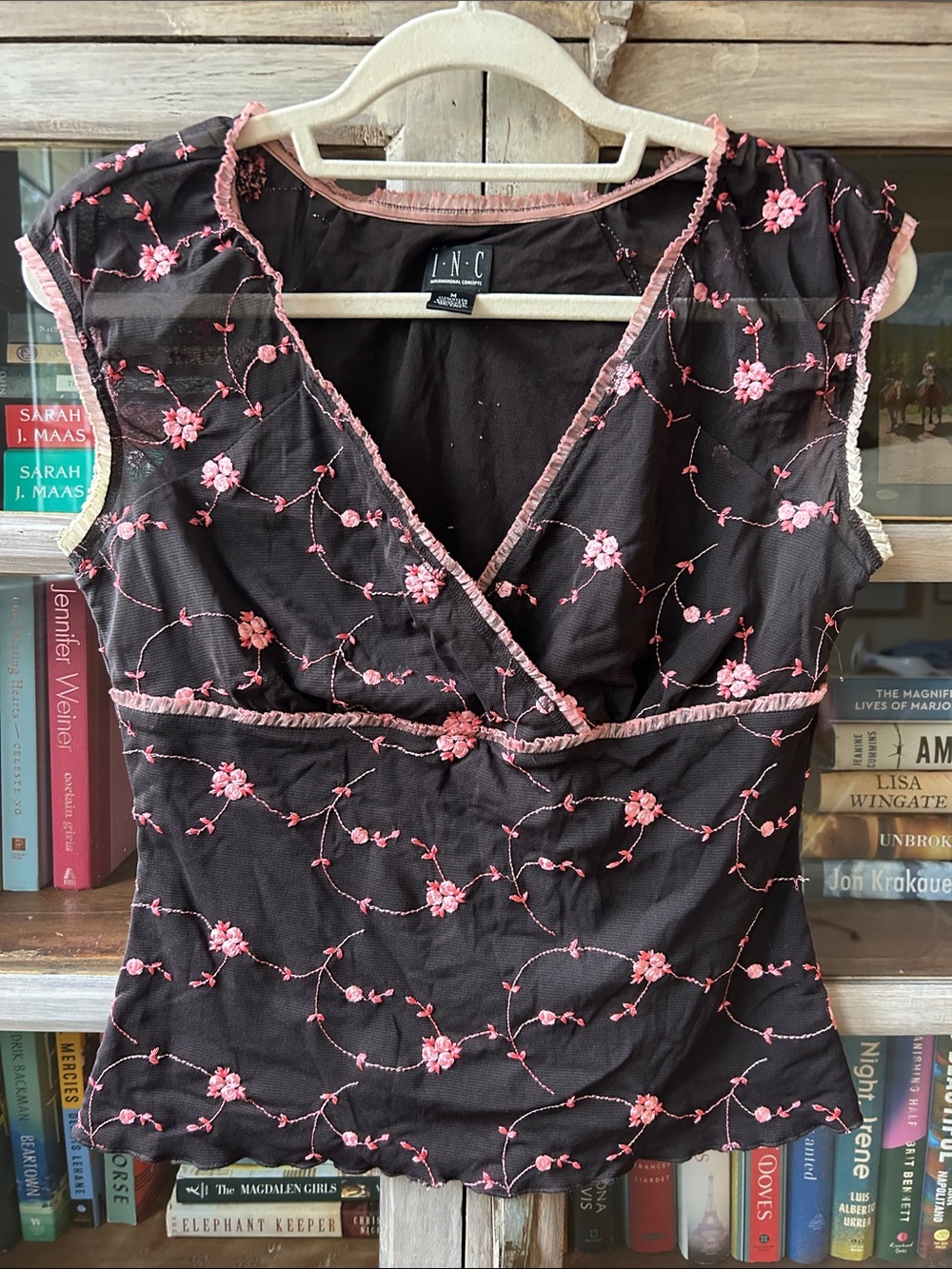 Vintage Y2K INC International Concepts Top with Pink Floral Embroidery
